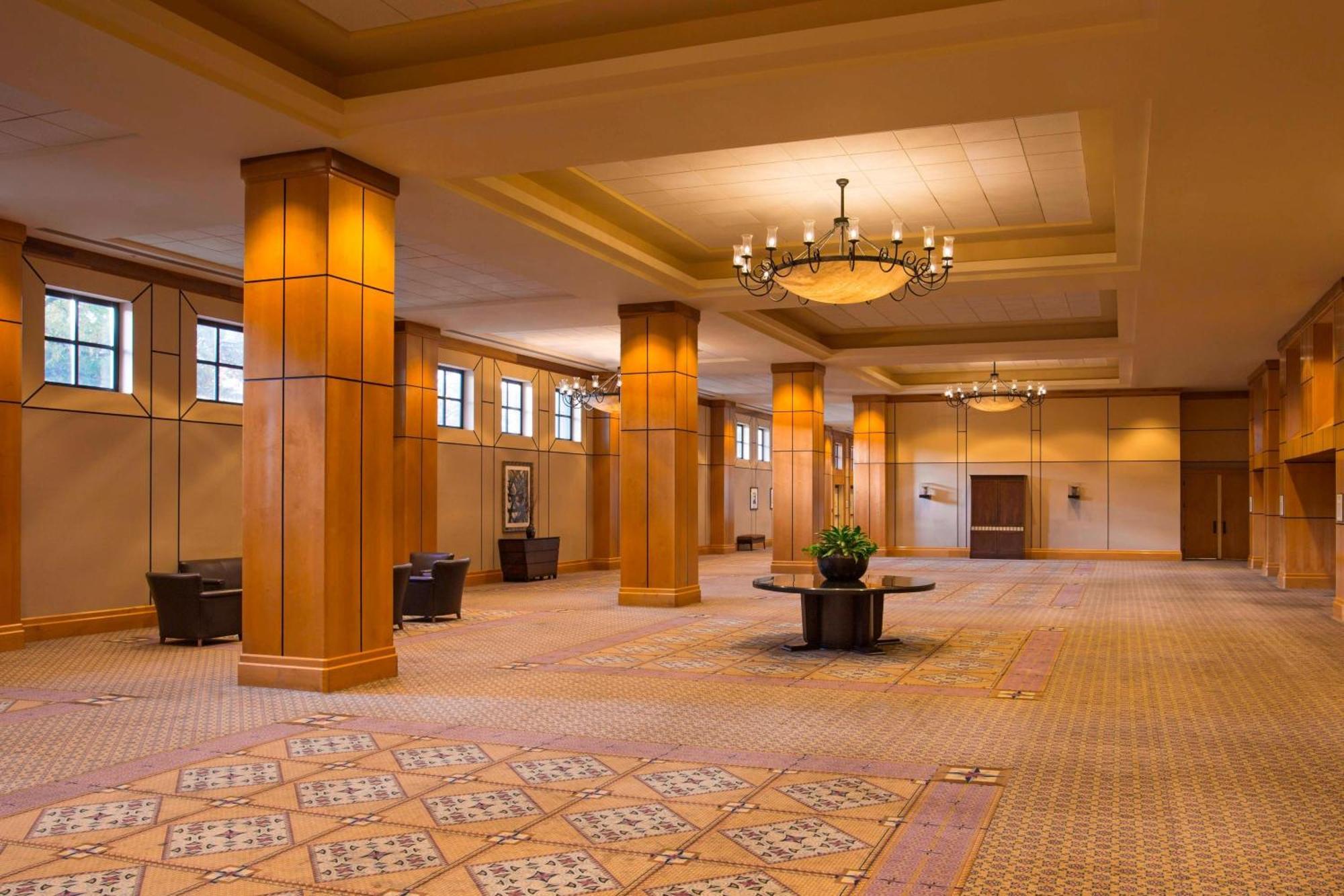 Sheraton Birmingham Esterno foto